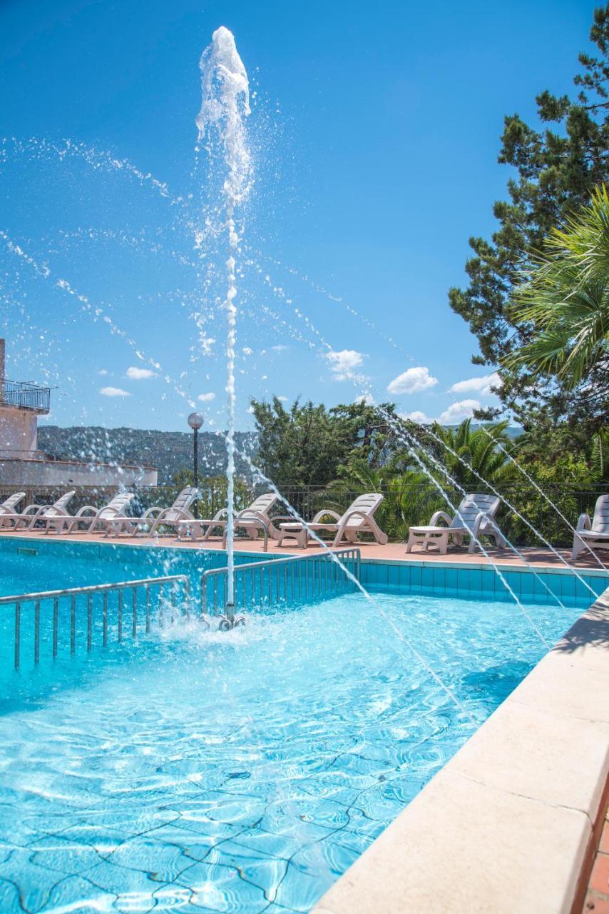 Hotel Eden Пердифумо Екстериор снимка