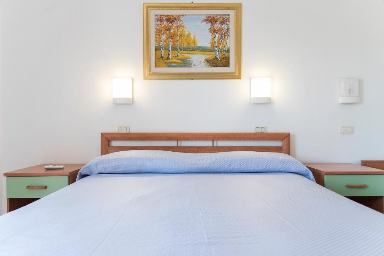 Hotel Eden Пердифумо Екстериор снимка